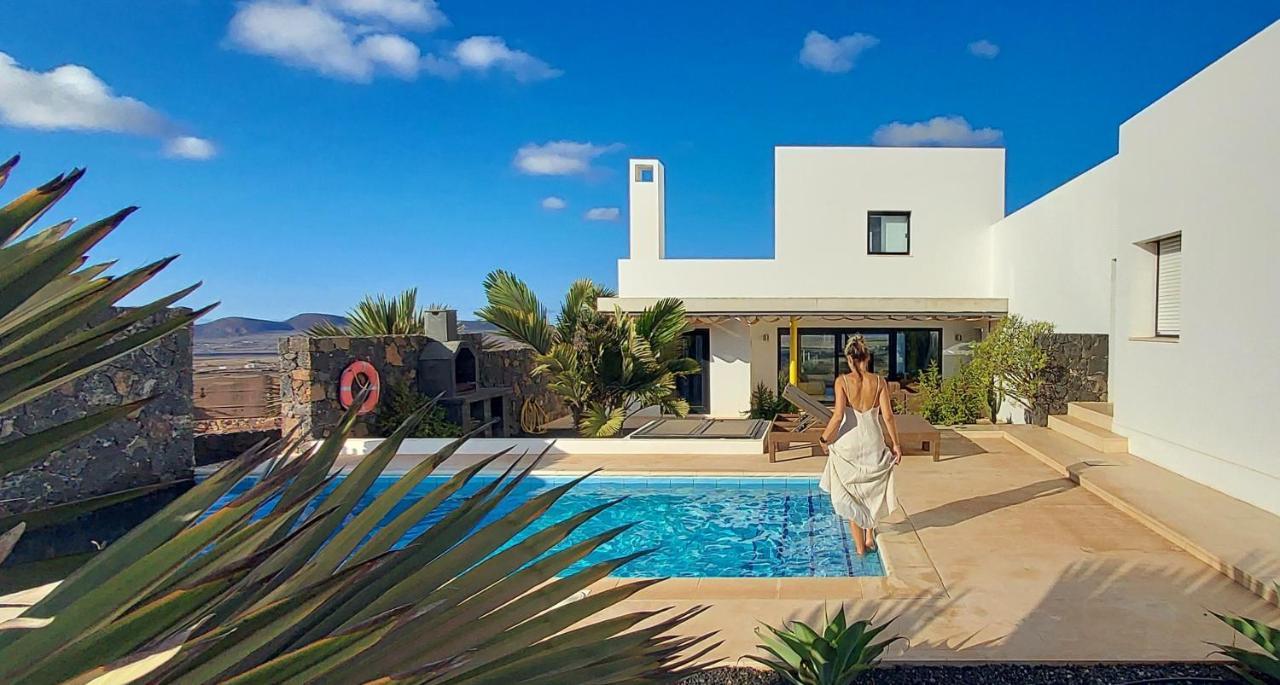 Sand Volcano Villa 2 ラ・オリーバ エクステリア 写真